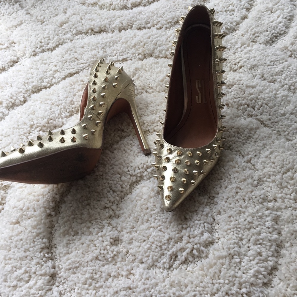 Leather spiked🔥hot heels 👠 confortable